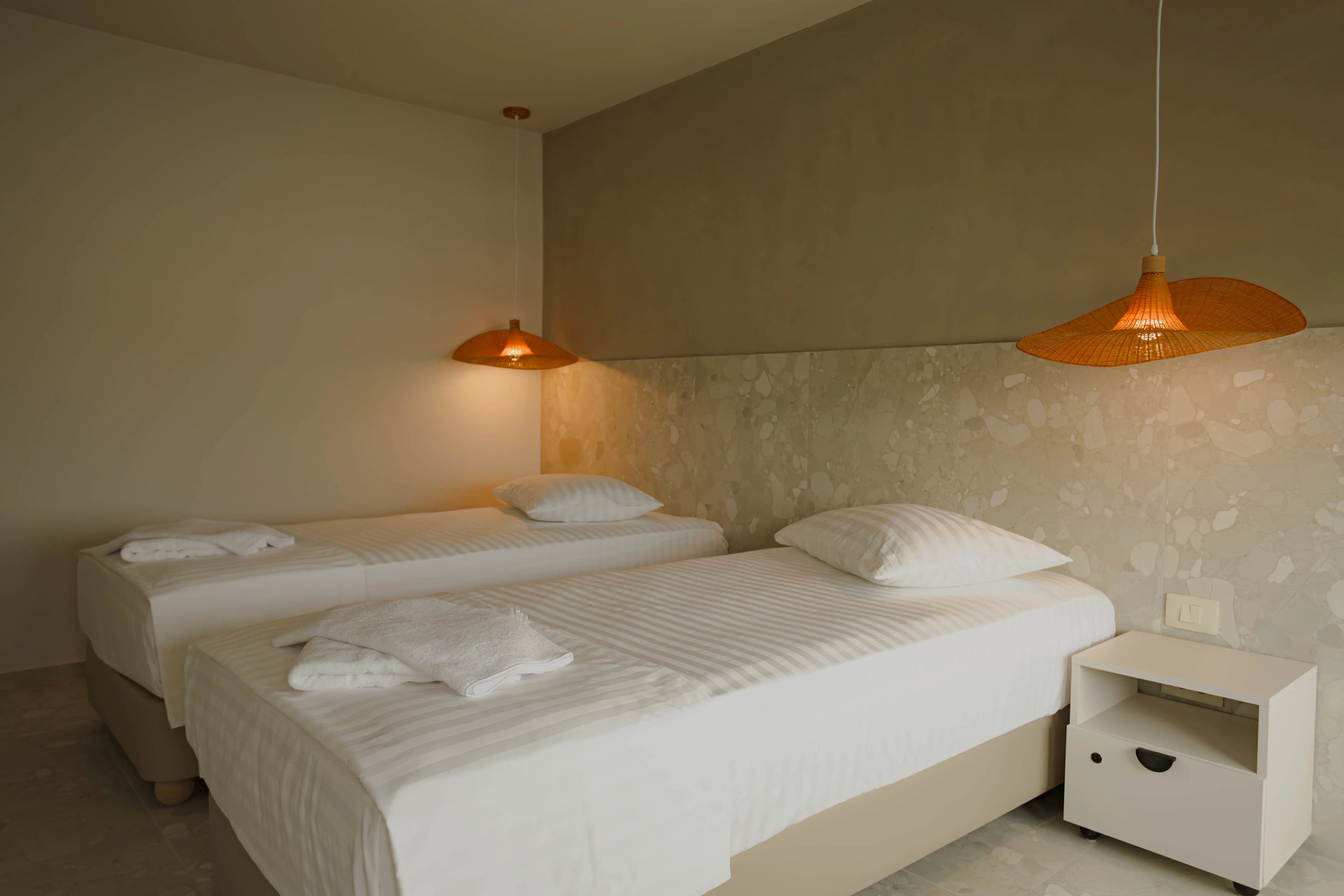 Vraja Mării by the Sea - Image 18