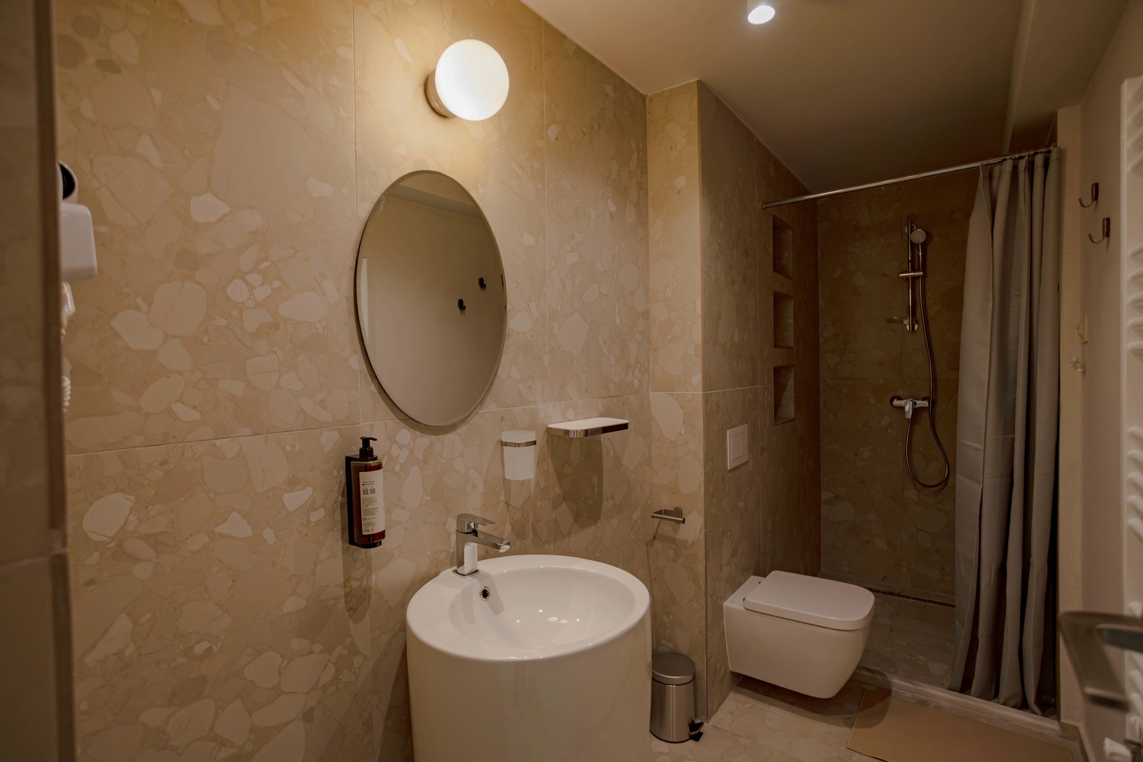 Vraja Mării by the Sea - Image 38