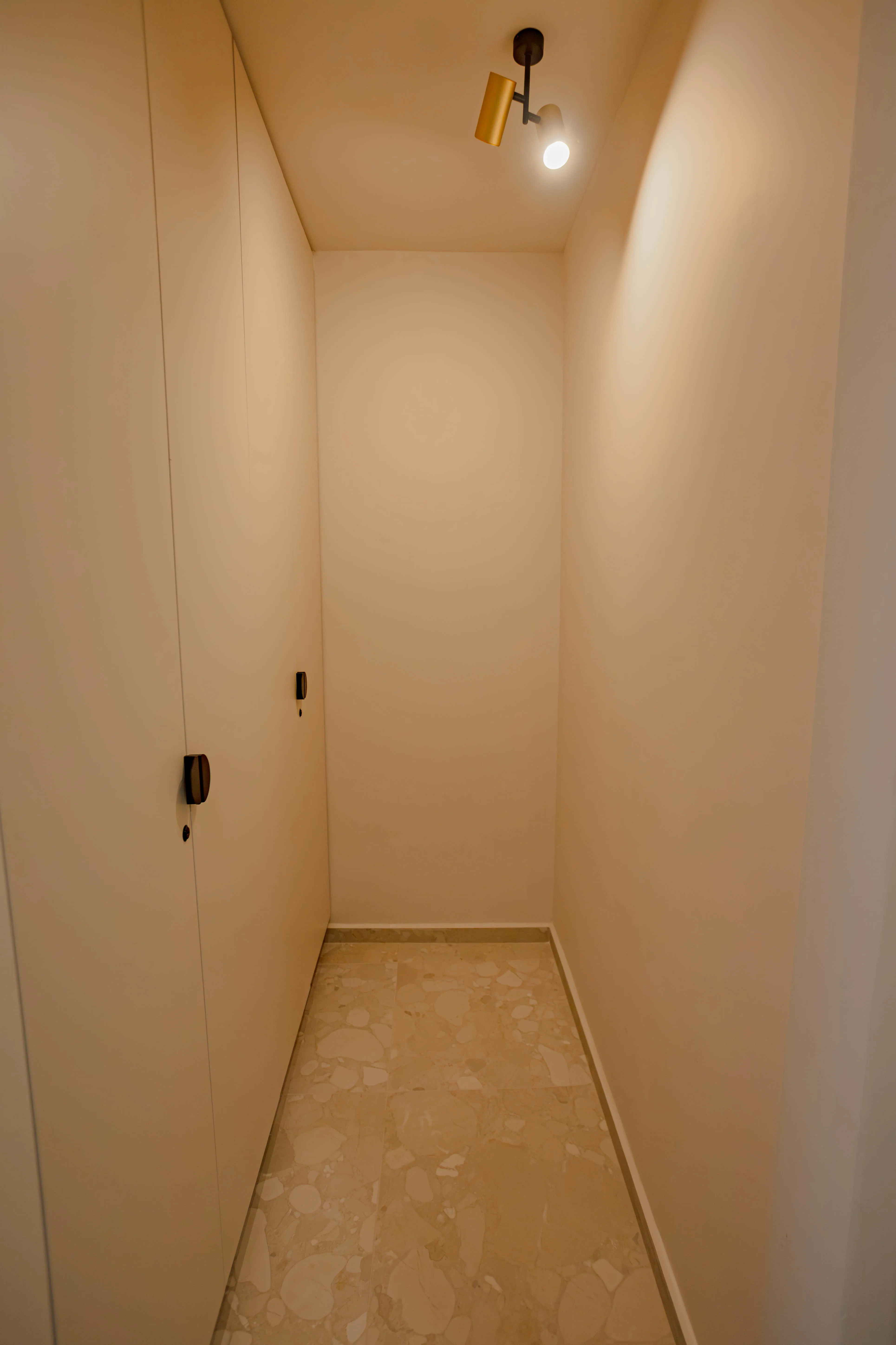 Vraja Mării by the Sea - Image 39