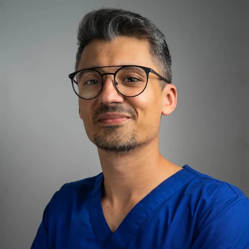Dr. Iaru Cristian-Iulian